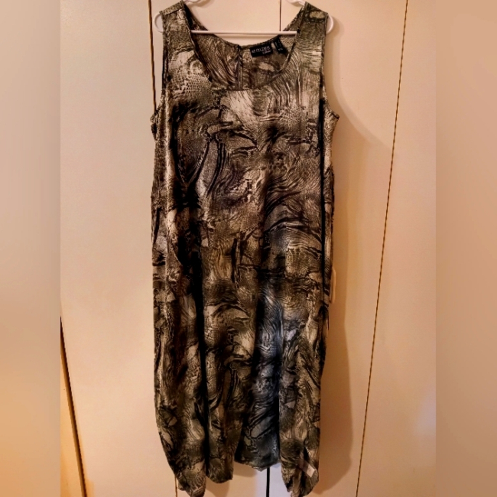 Attitudes By Renee Black and Gray Sleeveless Midi Sundress NWOT! Gorgeous! HP!!